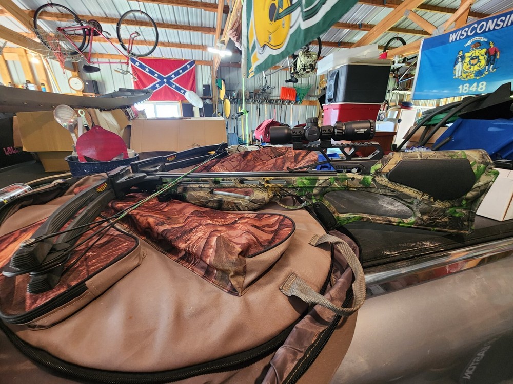 Barnett Quad AVI Crossbow Package