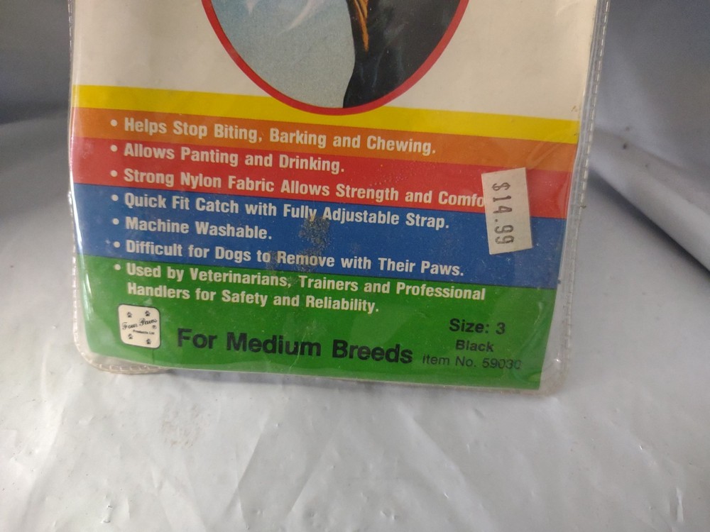 Four Paws, Dog Muzzle, Size 3, Quick Fit ,Medium