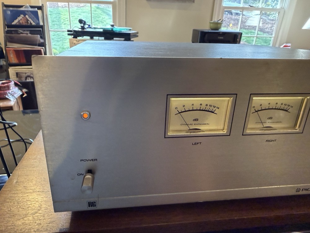 PIONEER RG-1 DYNAMIC PROCESSOR . 9-10 looks. 10-10 sound and functionality