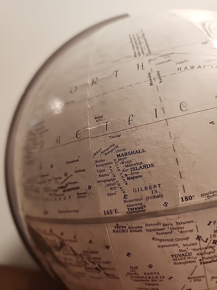 VINTAGE REPLOGLE 12" PLATINUM CLASSIC SERIES GLOBE Plastic Base Donovan