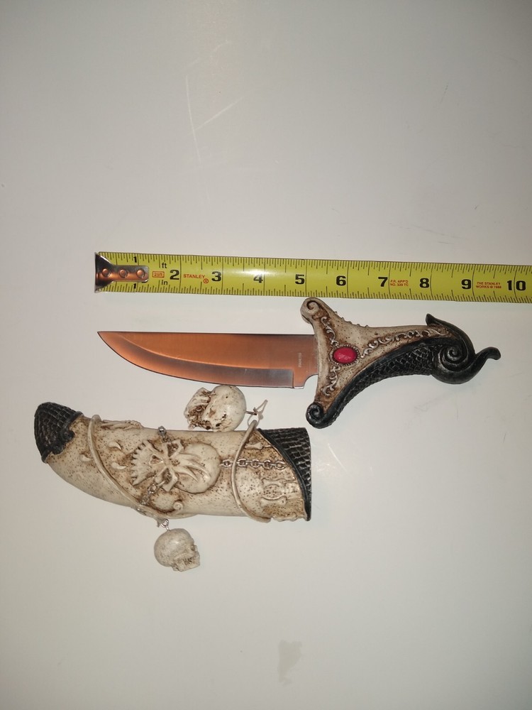 Decorative Skull Dagger