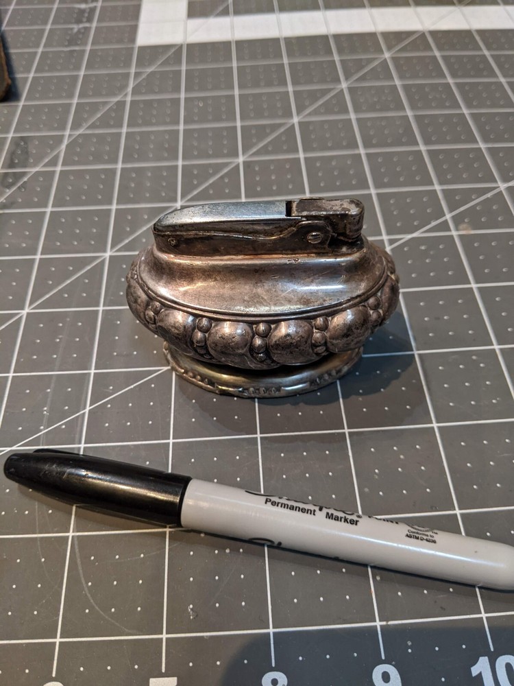 Vintage Ronson Crown Silver Plated Deco Table Lighter