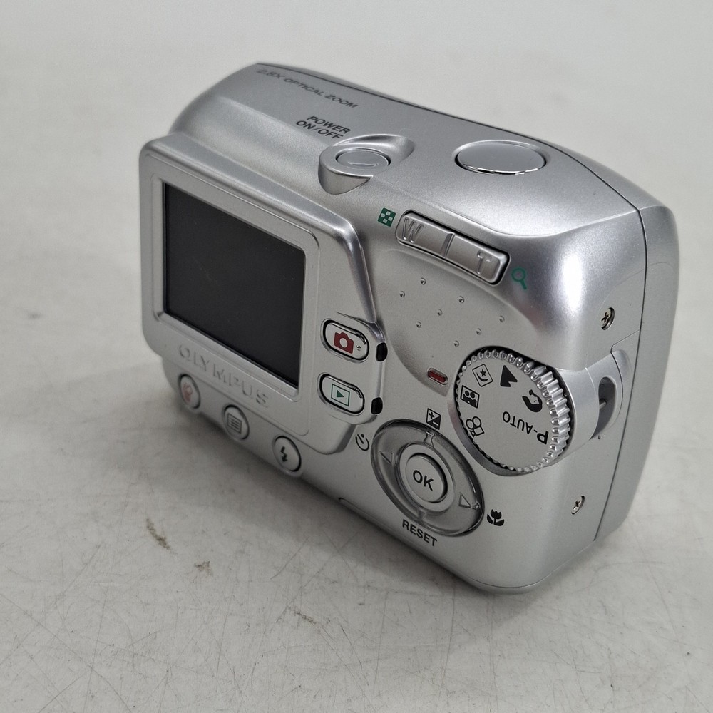 Olympus X-710 4.0MP Compact Digital Camera Silver Tested Boxed GUC
