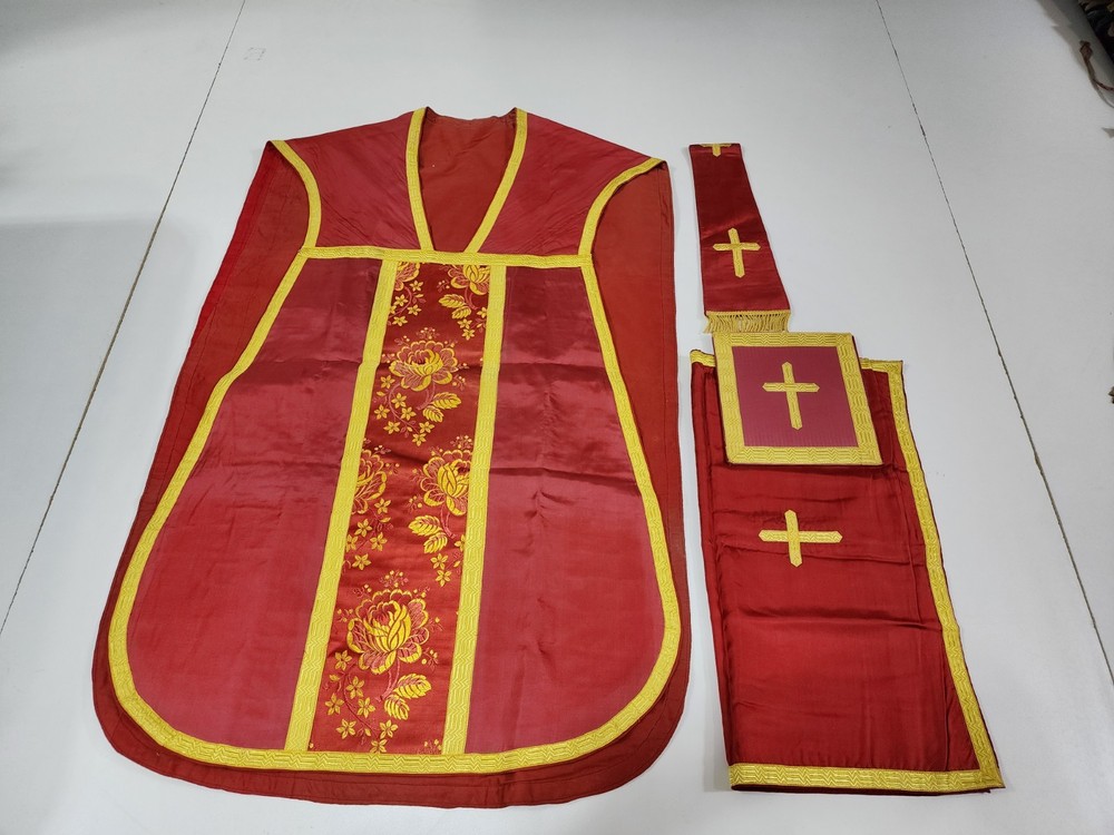 Antique Fiddleback Chasuble