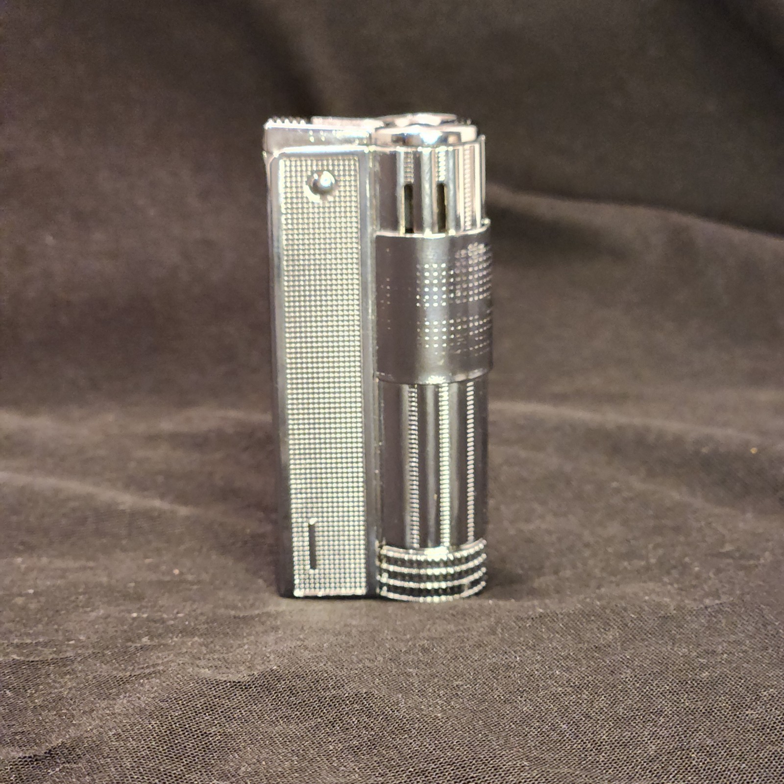 NEW Retro Style Trench Heavy-duty Petrol Lighter Chrome