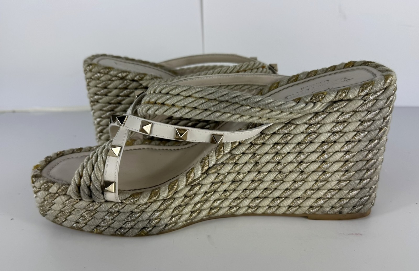 Valentino Rockstud Torchon Espadrille Ivory Striped Wedge Sandal EU 41 US 11