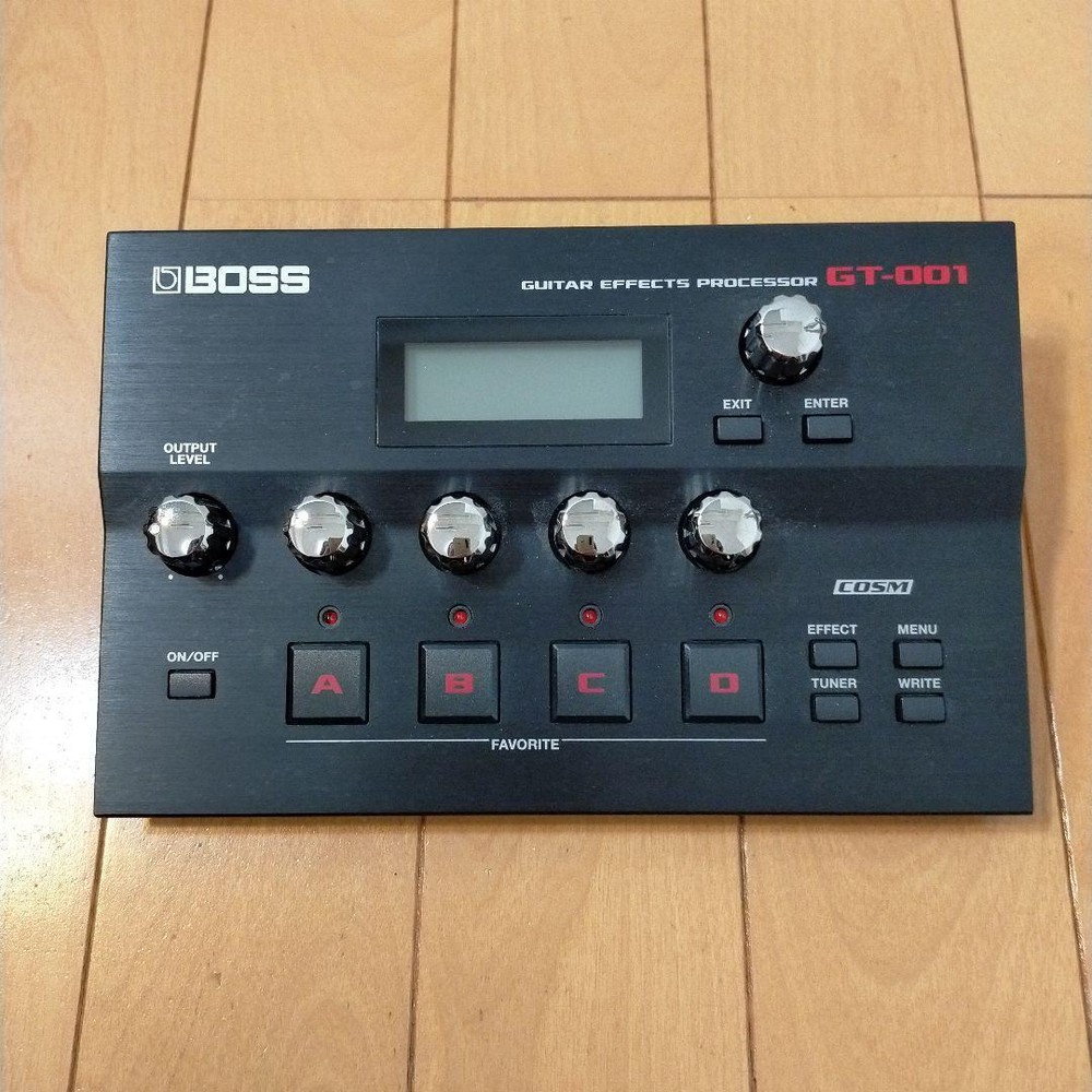BOSS GT-001 Guitar Effects Processor Multi Effect Pedal
