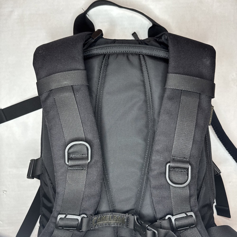 CamelBak Maximum Gear Black Tactical Hydration Pack 64oz Bladder MOLLE Backpack