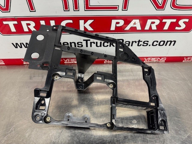 PETERBILT S77-6004 DASH PANEL