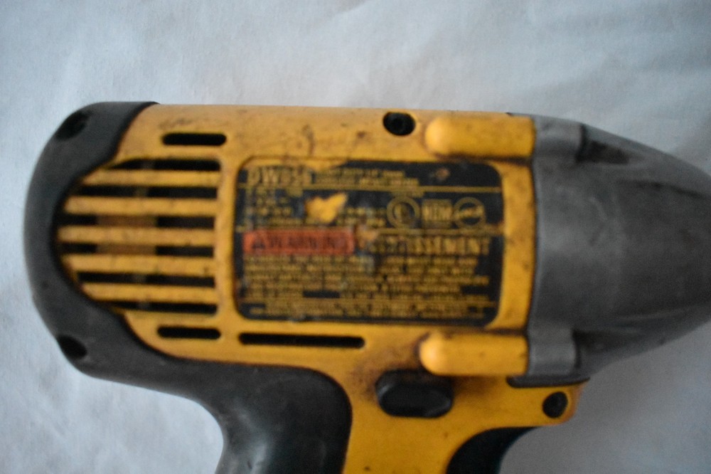 Working Dewalt DW056 18V Cordless 1/4" Impact Driver Tool only