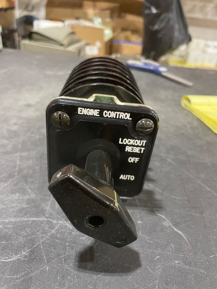 Electroswitch Series 24 Engine Control Rotary Switch 24306B Used