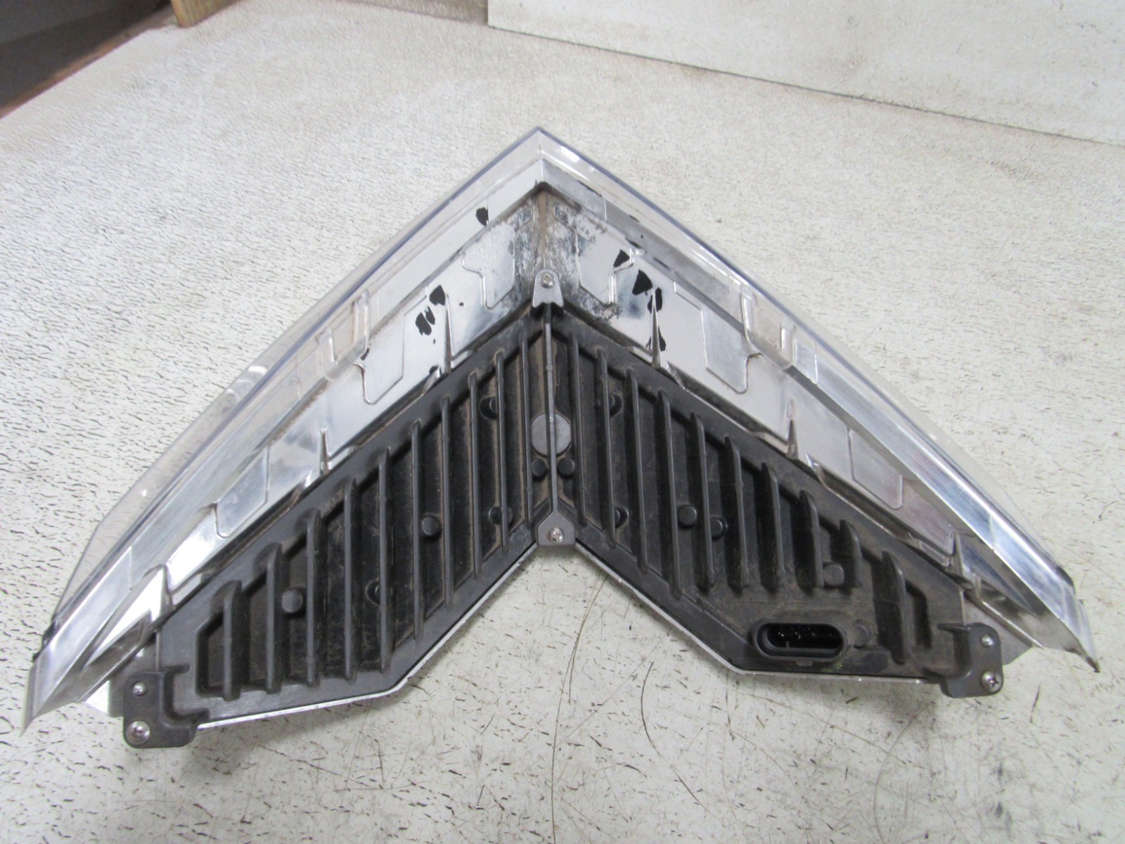 21 POLARIS RMK PRO 850 AXYS KHAOS HEADLIGHT HEAD LIGHT LAMP STOCK OEM #0097