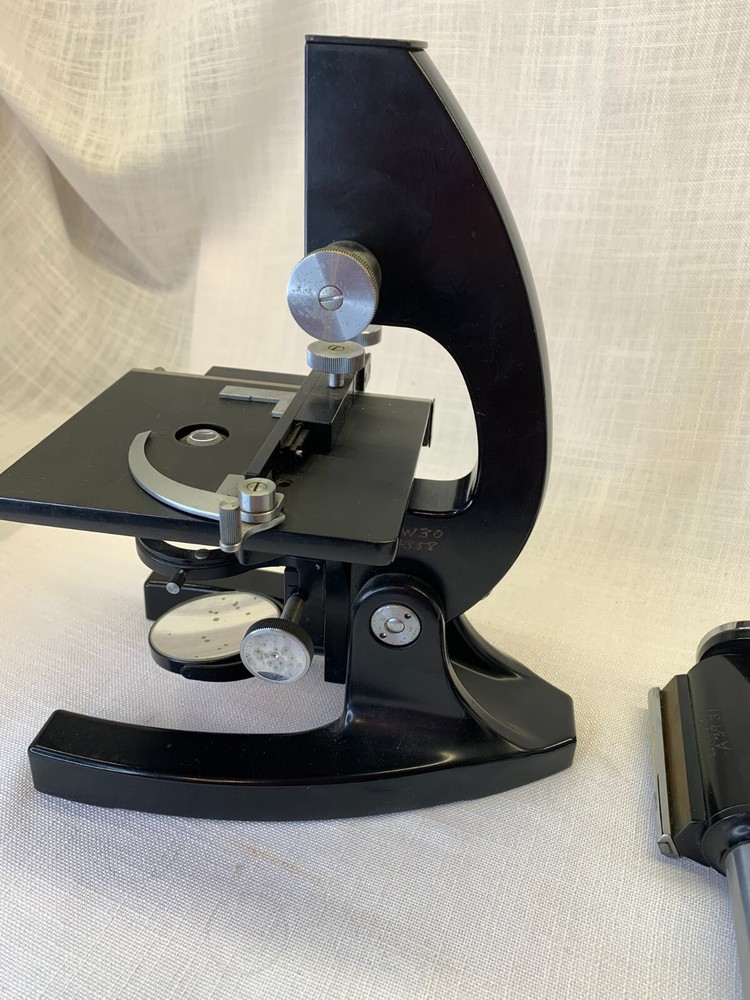 Baush & Lomb microscope TK398