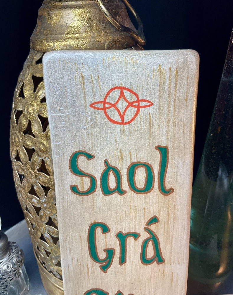 Wooden Handcrafted /Painted Message Board. Irish Theme