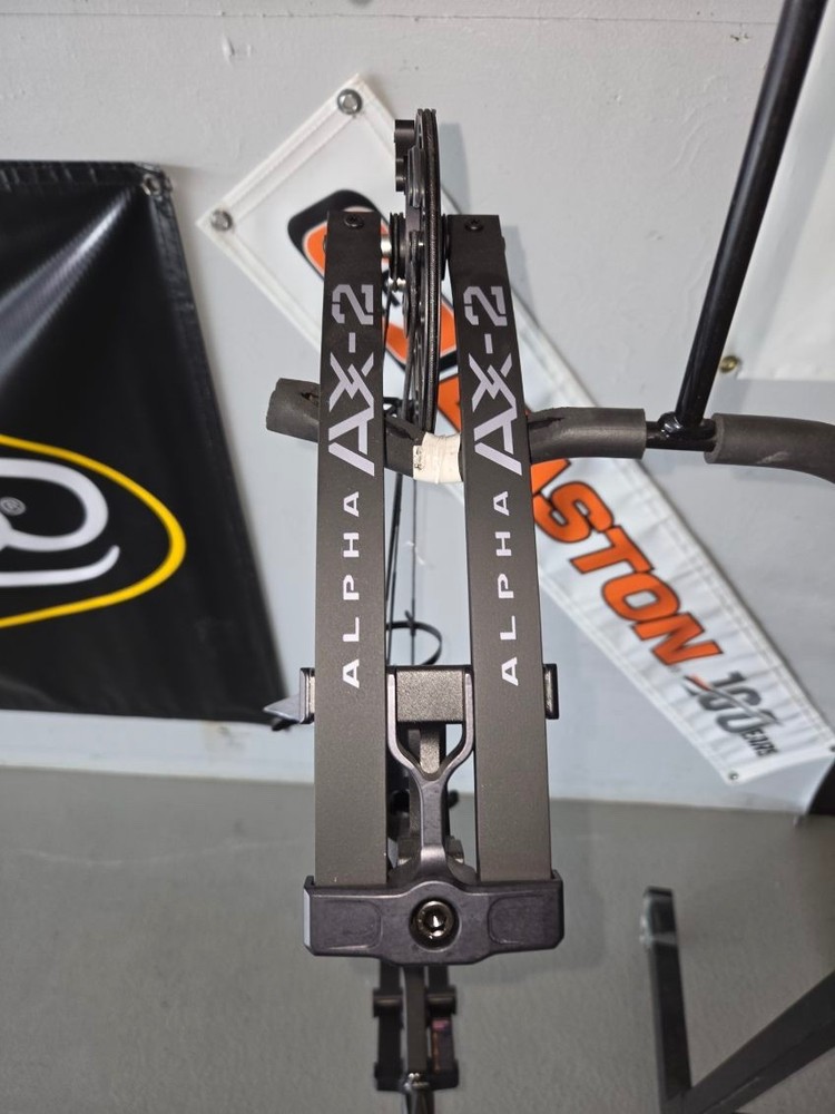 hoyt ax2 29