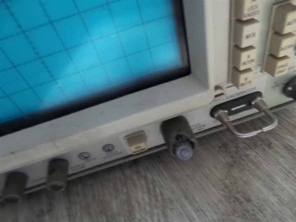 TEKTRONIX 475A Oscilloscope - Free Shipping