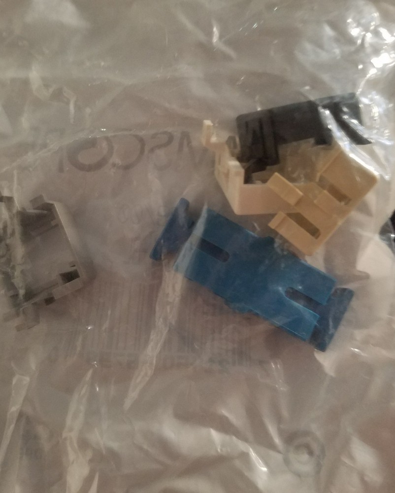 COMMSCOPE 9701289/00 UNFA-SC01-BL SINGLE COUPLER