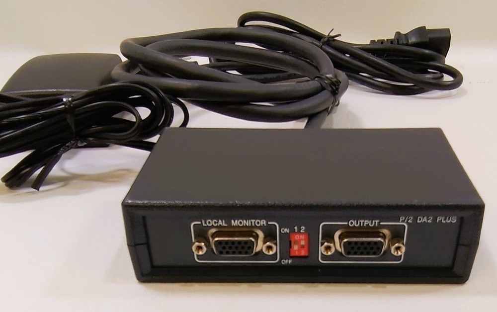 Extron P/2 DA2 Plus Dual Output VGA/DVI Distribution Amplifier Splitter