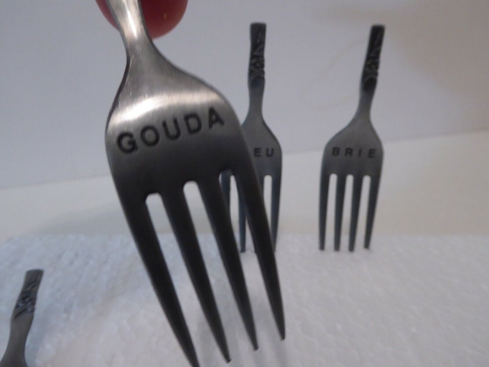 Thirstystone (2) H Monogram Dip/Cheese Spreaders (4) Fork Cheese Marker (S2