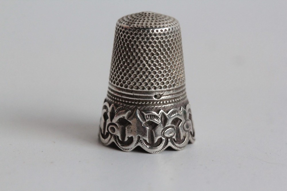 Silver thimble (75738)