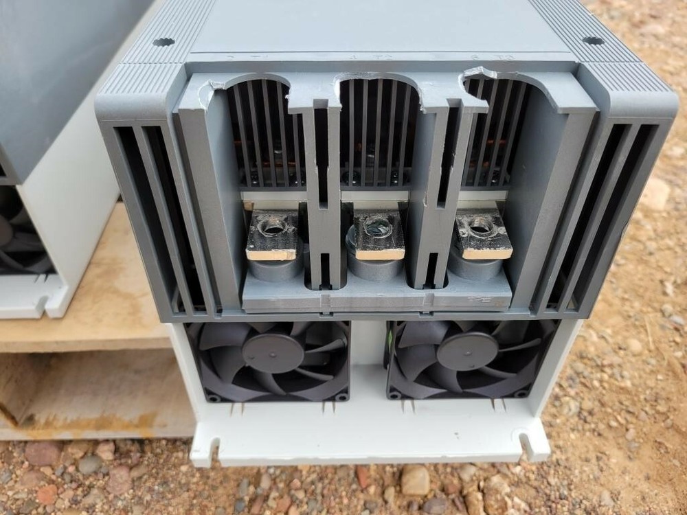 ABB PSE300-600-70-480V - ABB PSE Series Solid-State Reduced Voltage Softstarter