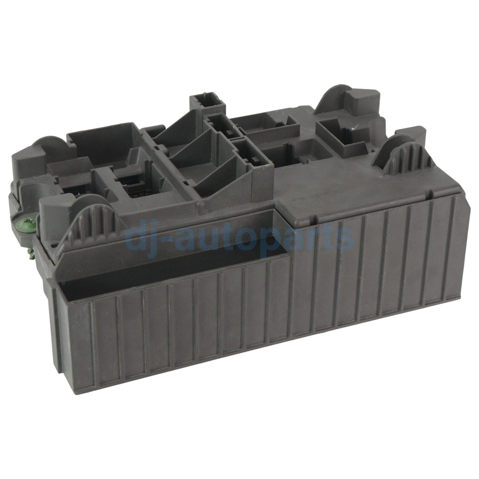 Front Power Distribution Junction Fuse Box 61149145115 For BMW X5 X6 E70 E71 E72