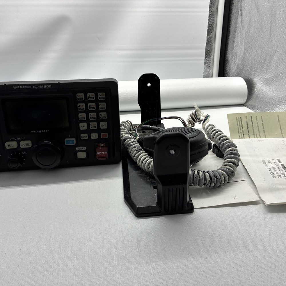 I-COM IC-M602 DCS VHF Marine Radio Untested