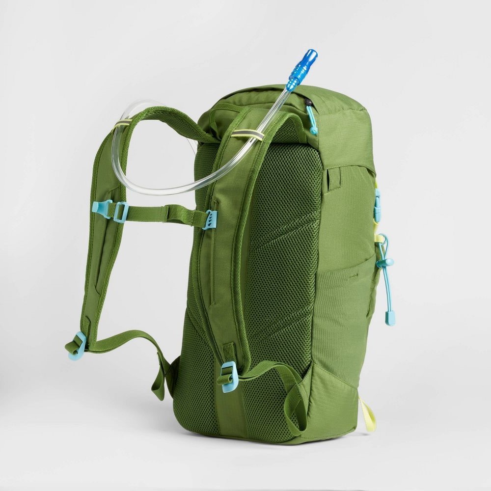 Embark Backpack Hiking Camping Cycling Bladder Green 20L Hydration Pack