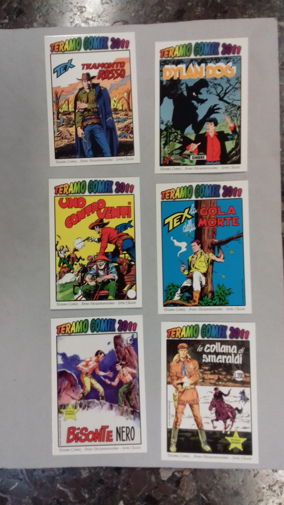 Teramo Comix 2011, postcard box.