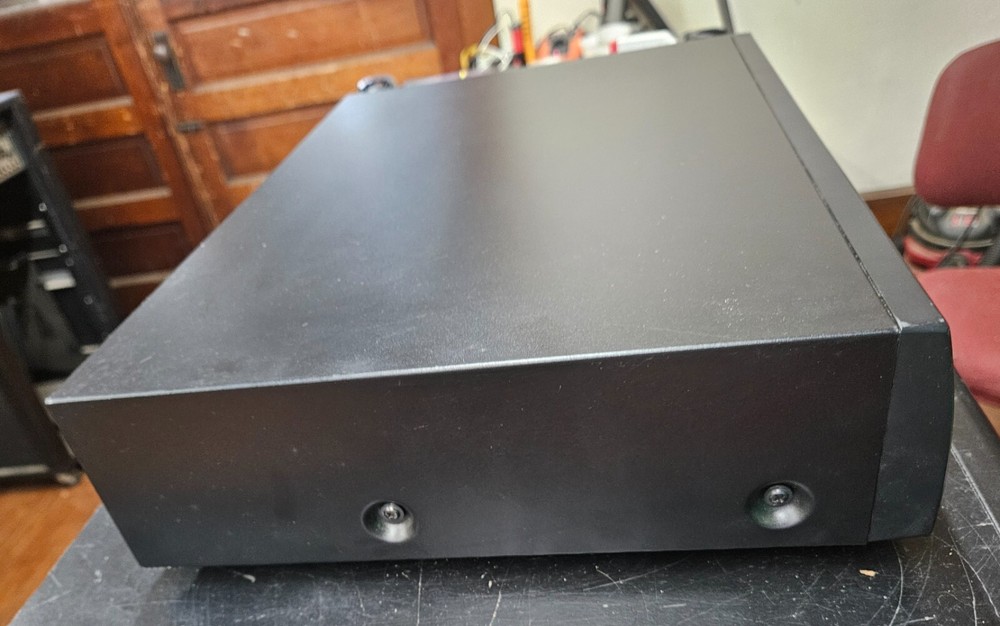 KLH DVD 221 DVD Player NO Remote WORKING