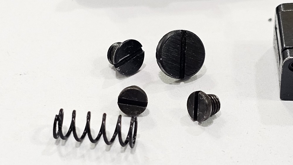 T/C Black Diamond Muzzleloader Sight Set With Screws (10)