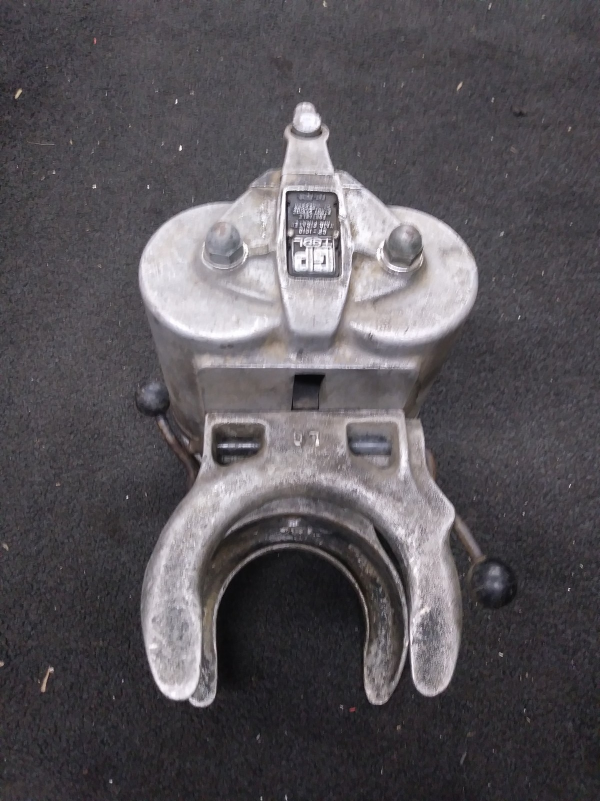 "Air Pirate" GP Tool GP1010 pneumatic McPherson powered Strut Spring Compressor