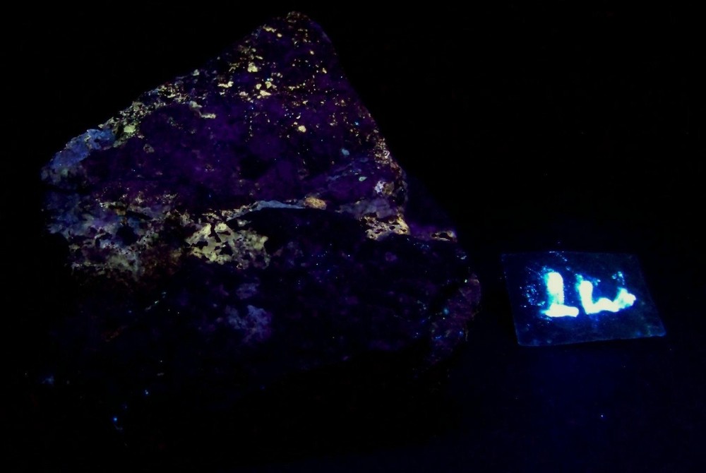 Fluorescent Yellow Fluorescing Calcite SW UV Specimen