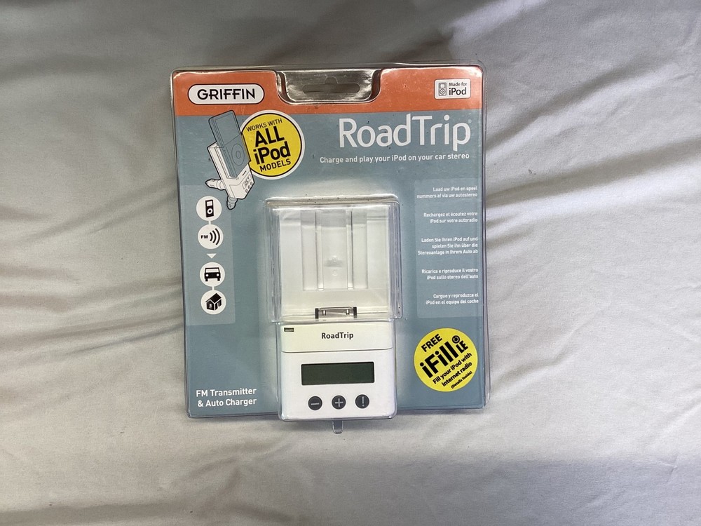 GRIFFIN RoadTrip FM Transmitter Auto Charger for Apple iPod 6051-ROAD TA230ZM/A
