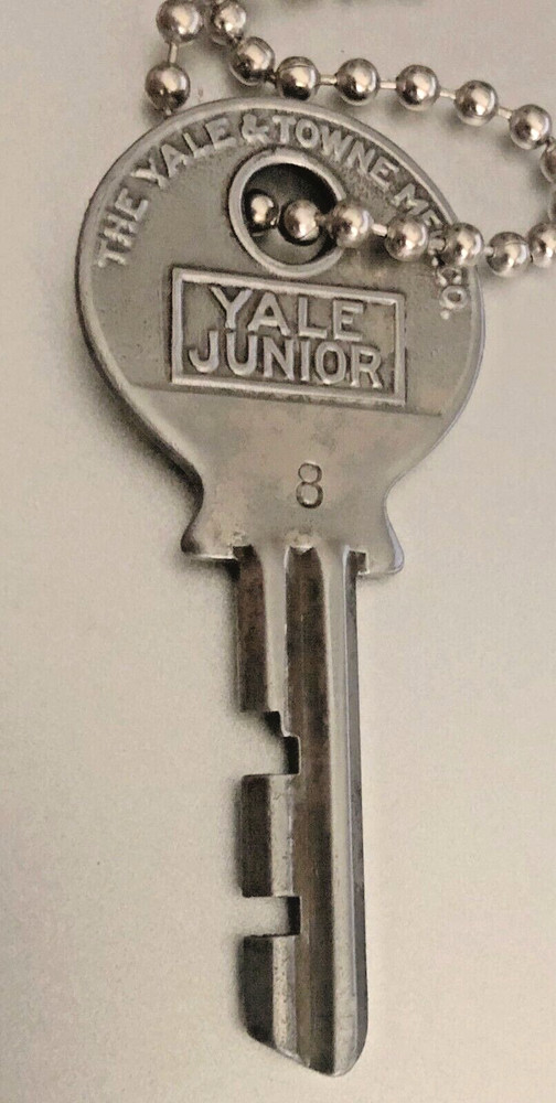 Vintage YALE JUNIOR KEY #8