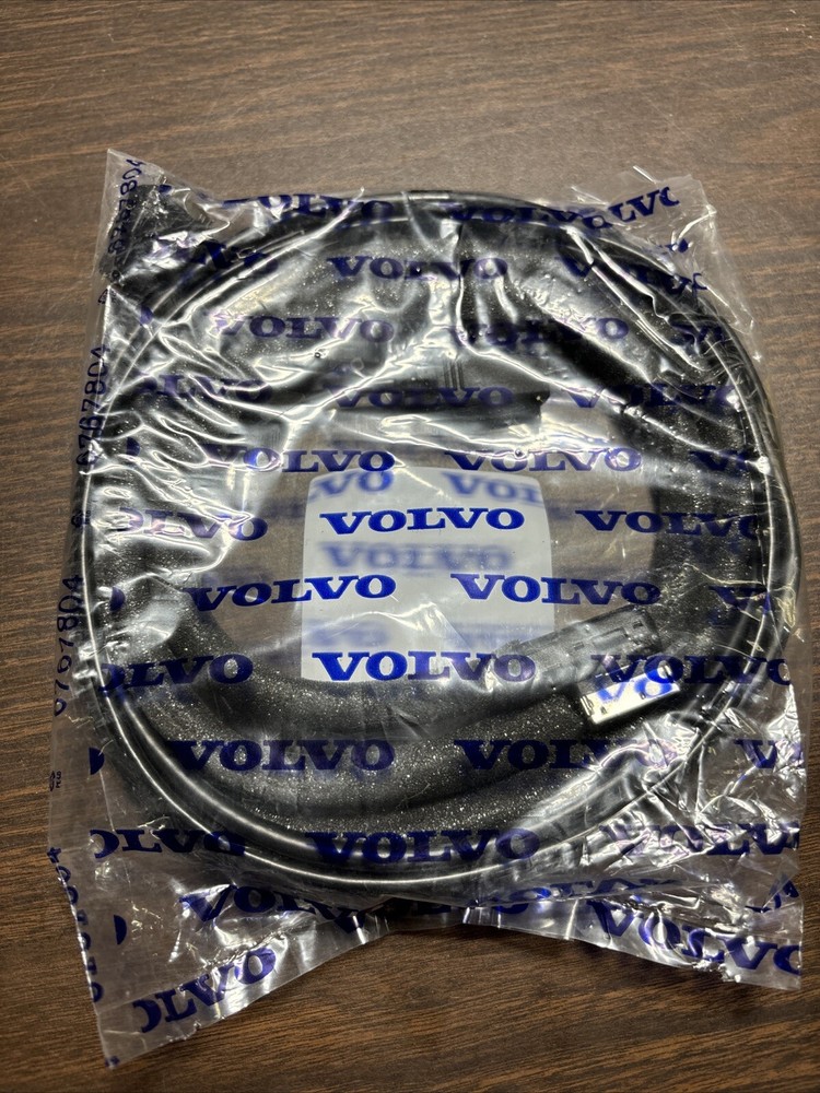 Volvo USB And IPOD Cable B105