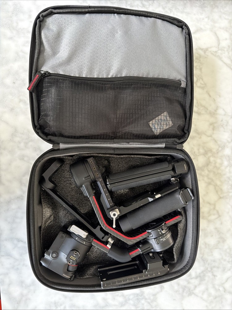 DJI RS 2 Gimbal Stabilizer Pro Combo