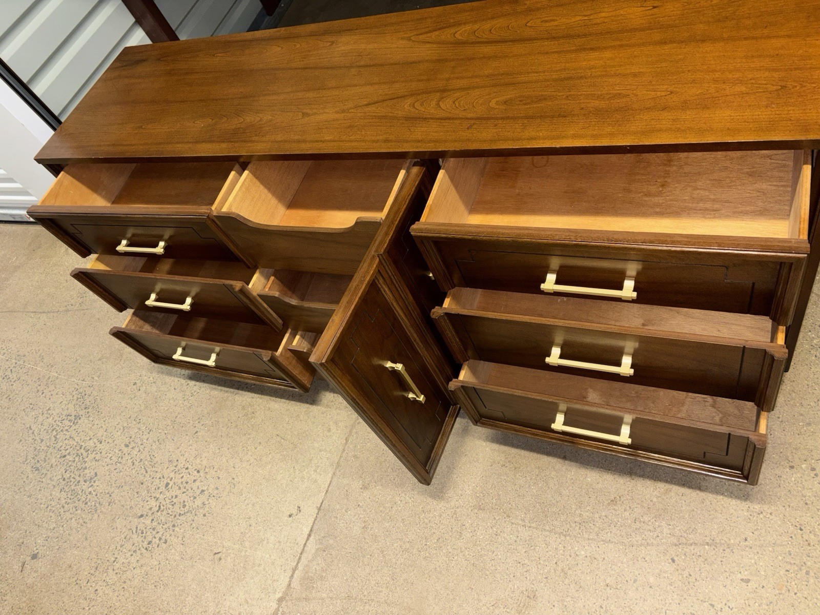 Vintage Mid Century Modern 9 Drawer Dresser by Dixie