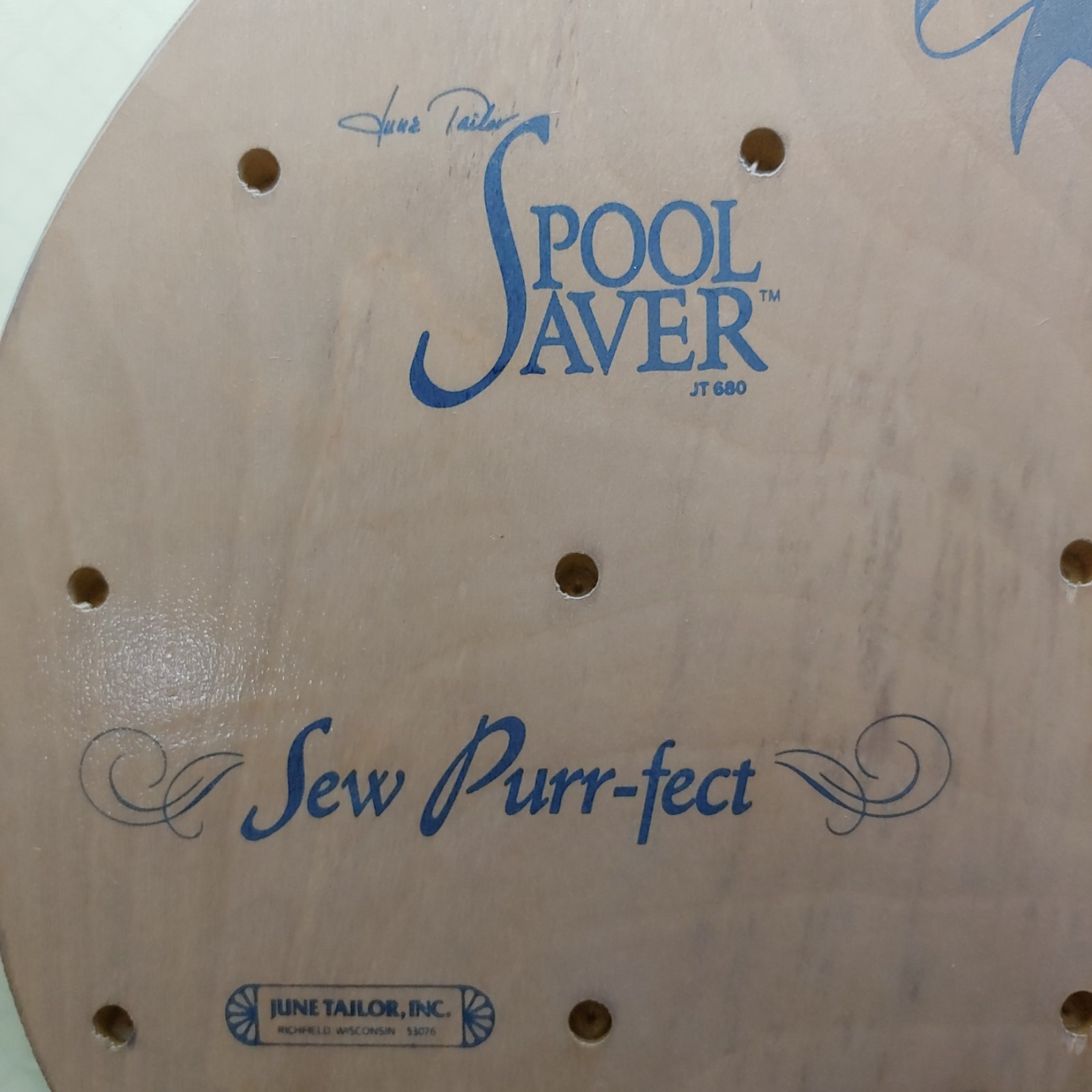 June Tailor Wood Spool Saver Hanging Rack - 12 Pegs vtg Sew Purr-fect Cat Shaped