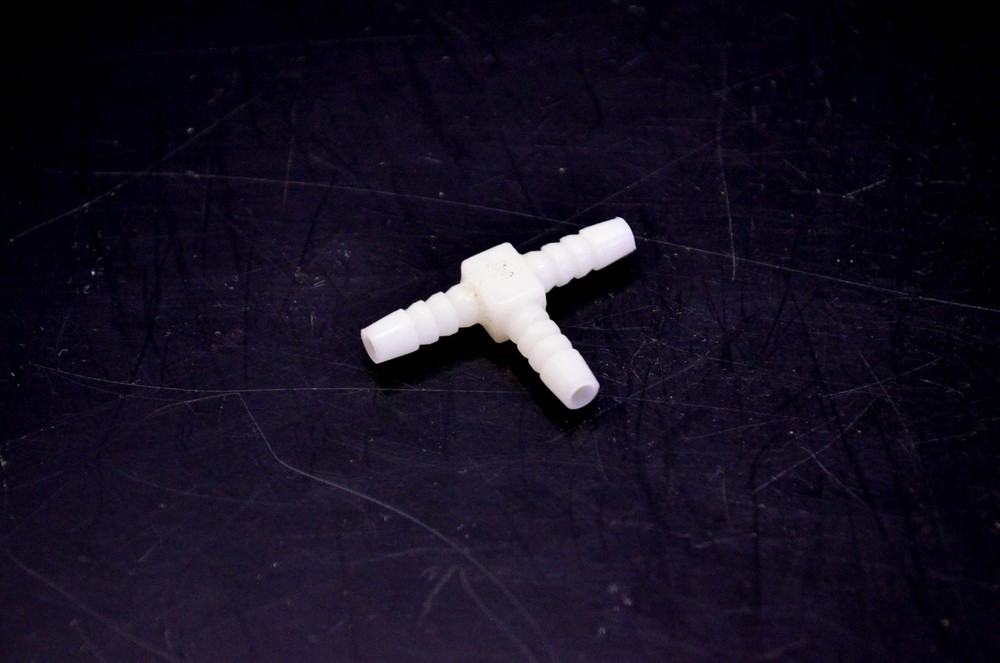 OMC 313537 Tee Fitting NOS