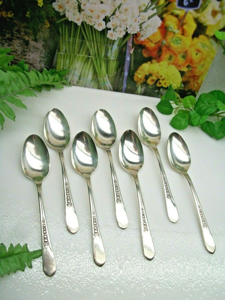 7   International Silver Rogers  Priscilla  LADYANN  Silverplate Teaspoons  1941