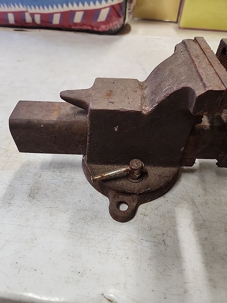Vintage 4 Inch Bench Vise