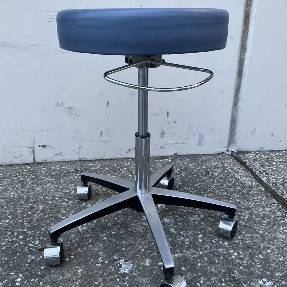 Ritter Stool 125-001 Pneumatically Adjustable Midmark