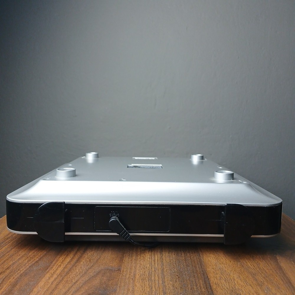 iLive IKBC384S Under Cabinet CD Player/Radio Silver *Read Description*