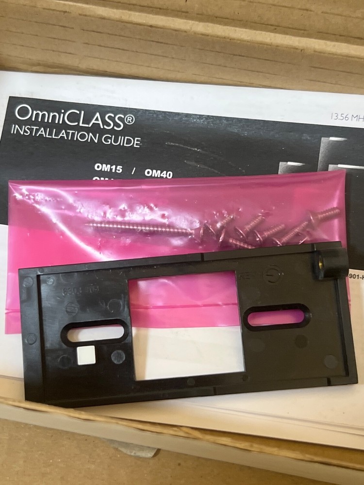 Honeywell Security OM30BHONCS OmniClass Reader