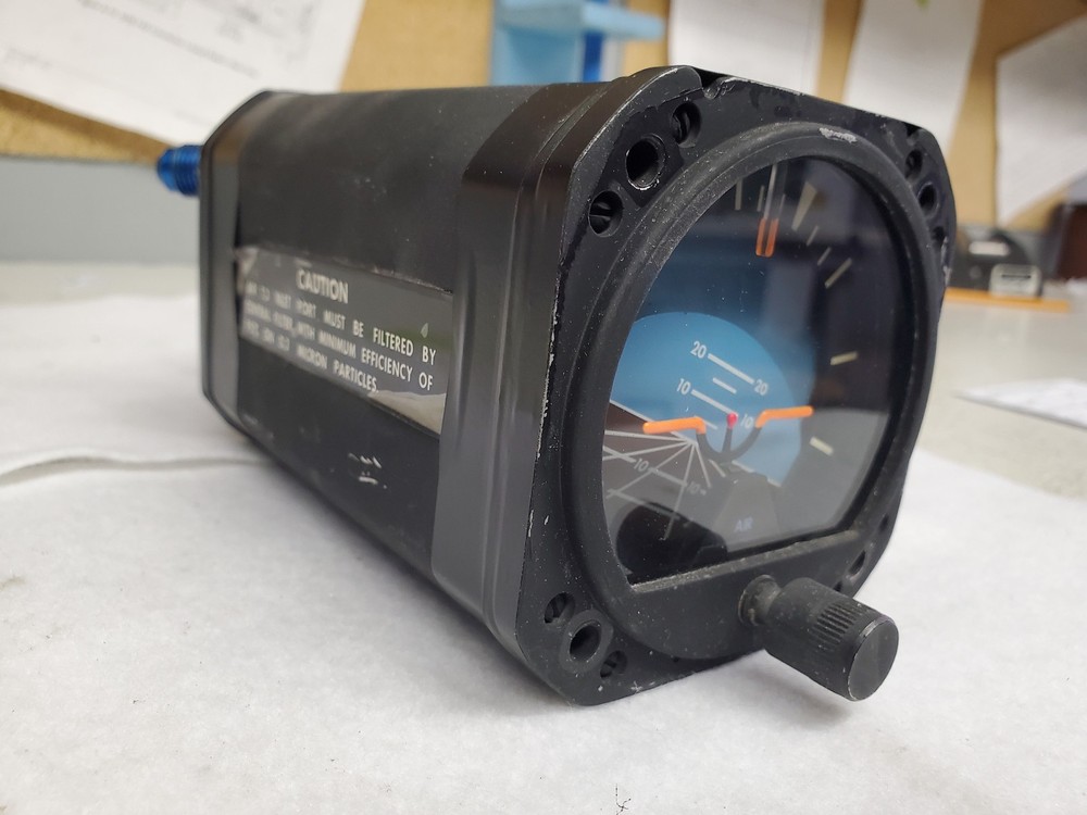 Attitude Indicator 504-0006-914 Model 300-14