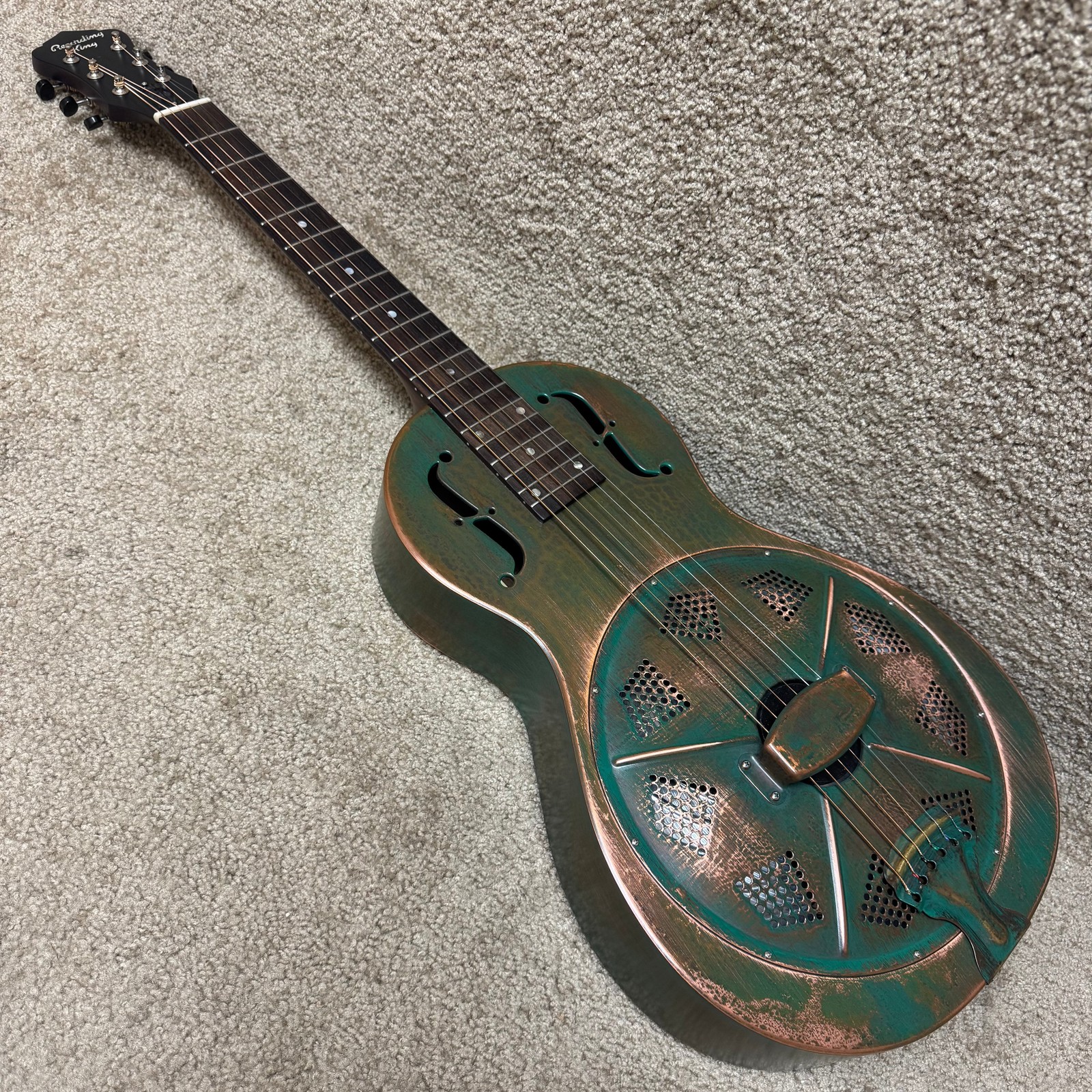 Recording King Swamp Dog RM-993-VG Parlor Resonator Distressed Vintage Green