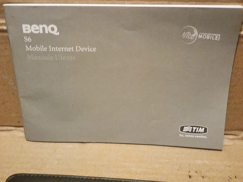 BenQ S6 Mid Touchscreen Multimedia Tablet PC Mobile Internet Device Intel Atom