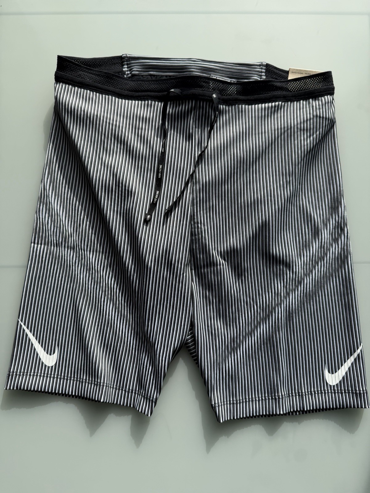 FN3369-013 Large Nike AeroSwift Men's Dri-FIT ADV Running 1/2-Length Leggings