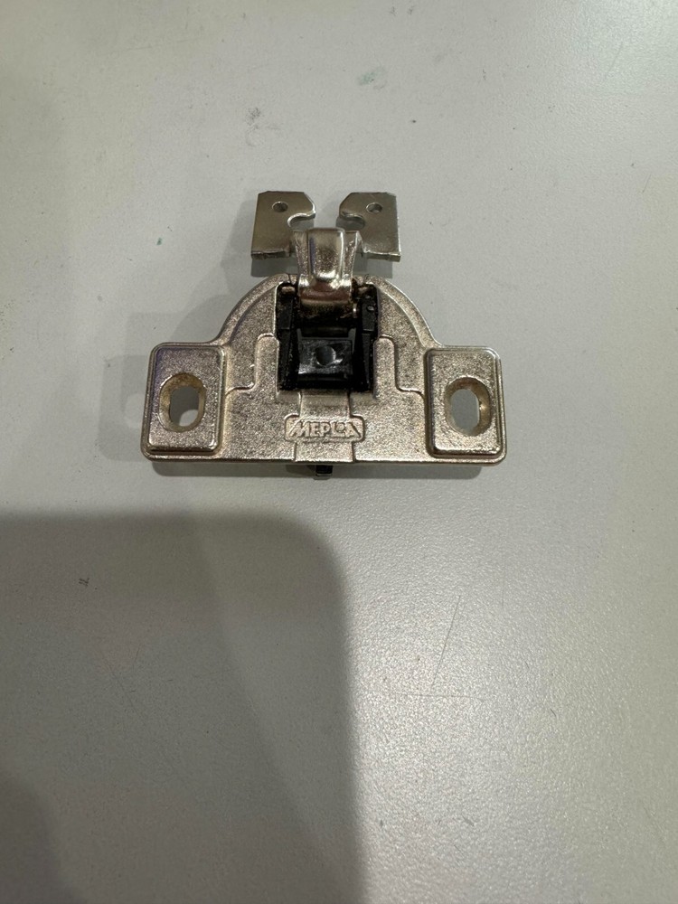 MEPLA Self Close Cabinet Hinge 510.356.00.13 (sold Individually)